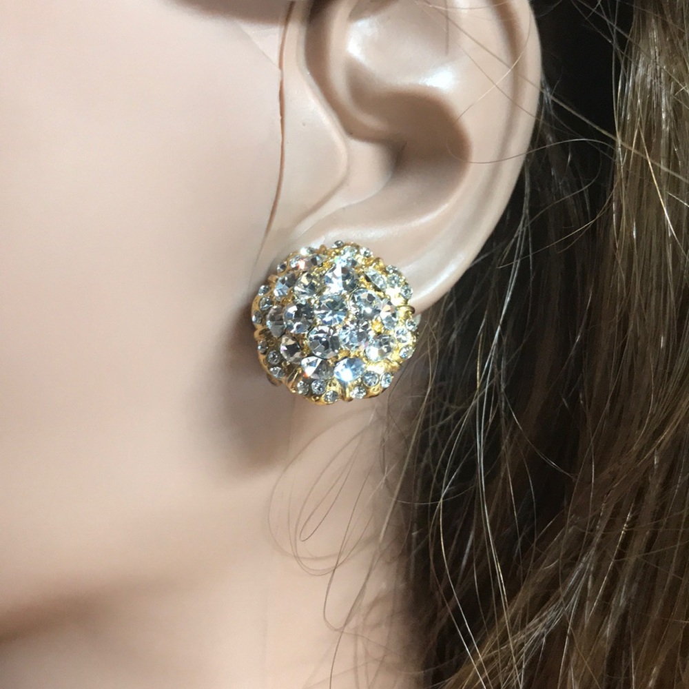 Vintage clip on earrings with sparkly rhinestones